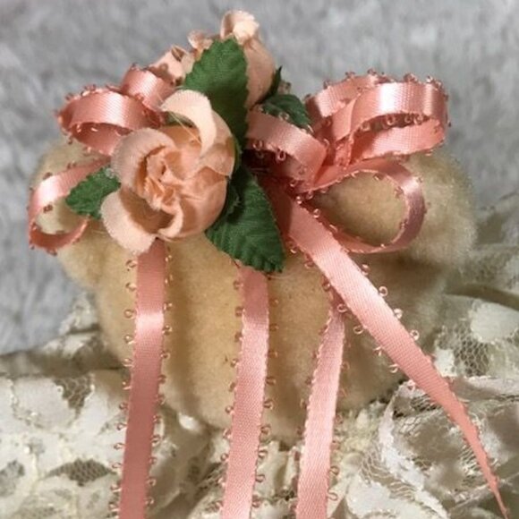 Vintage Bearly People Victorian Finely Dressed Mother and Daughter Bear Set - Picture 14 of 16